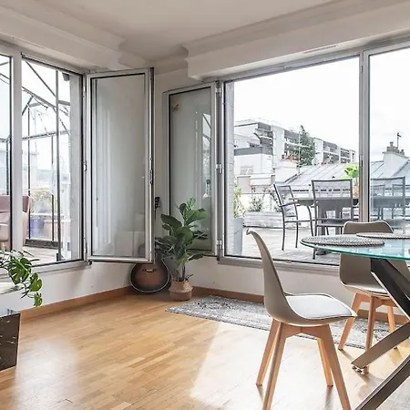 Magnificient Terrace 6 Pers Flat 아파트